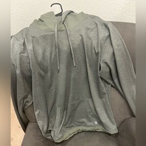 Vuori Men's Gray and Olive Hoodie Sweater